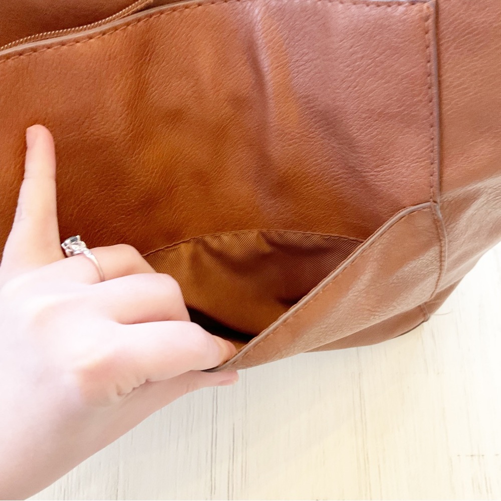 Universal Thread Zip Closure Bucket Shoulder Bag … - image 3